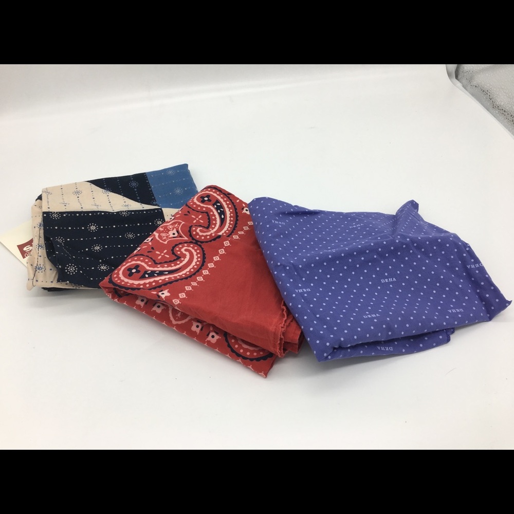 3 Scarfs